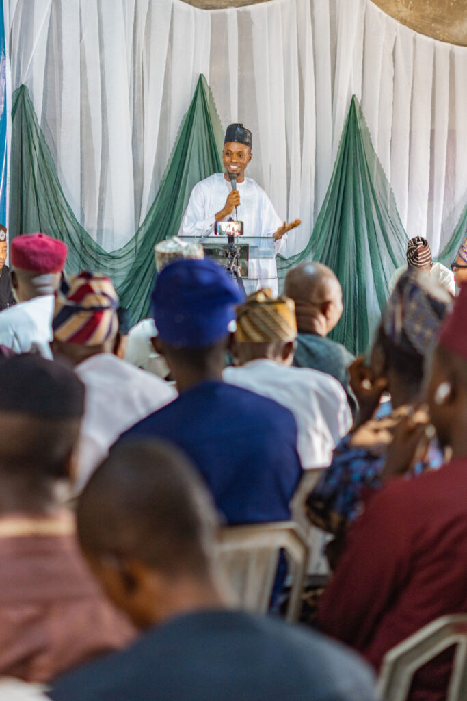 img03701
